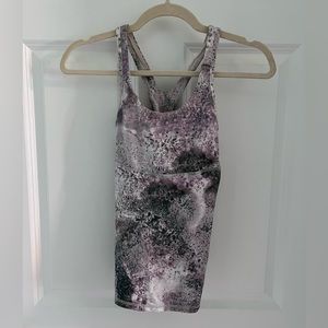 SIZE FOUR LULULEMON RACERBACK TOP